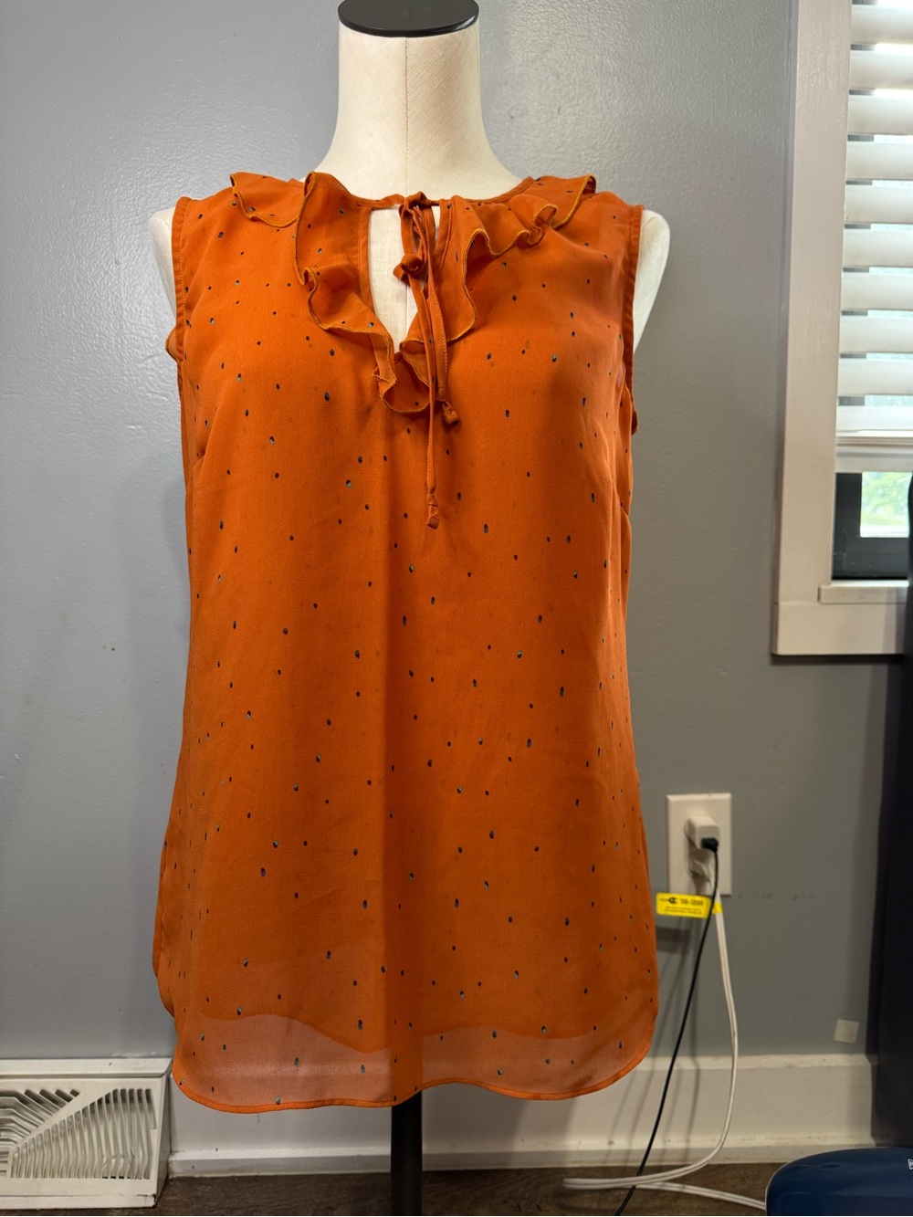 CAbi Sprinkle Top Orange Ruffle Neck Tie Front Chiffon Sleeveless Blouse - Small - Picture 4 of 11